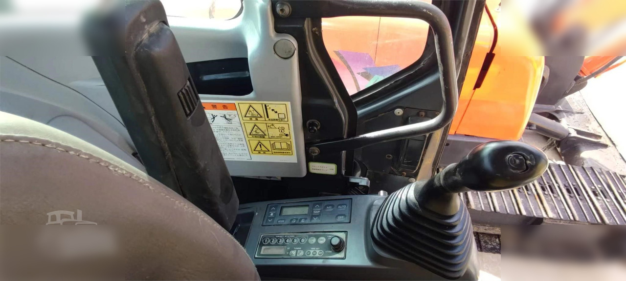 KOMATSU PC78US-6 - 크롤러 굴삭기 : 사진 3 KOMATSU PC78US-6 - 크롤러 굴삭기 : 사진 3