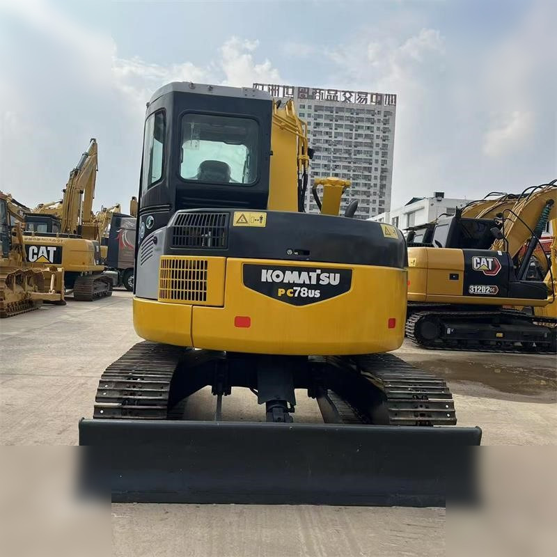 KOMATSU PC78US - 크롤러 굴삭기 : 사진 4 KOMATSU PC78US - 크롤러 굴삭기 : 사진 4