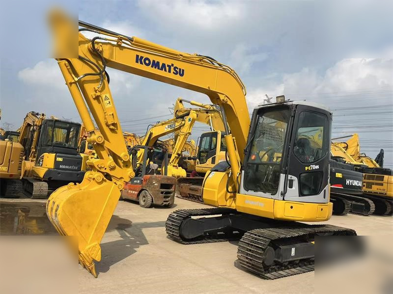 KOMATSU PC78US - 크롤러 굴삭기 : 사진 3 KOMATSU PC78US - 크롤러 굴삭기 : 사진 3