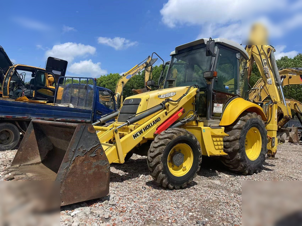 NEW HOLLAND LB95B-4PT - 백호 로더 : 사진 3 NEW HOLLAND LB95B-4PT - 백호 로더 : 사진 3