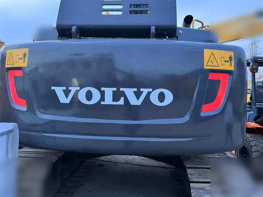 VOLVO EC140DL - 크롤러 굴삭기 : 사진 2 VOLVO EC140DL - 크롤러 굴삭기 : 사진 2