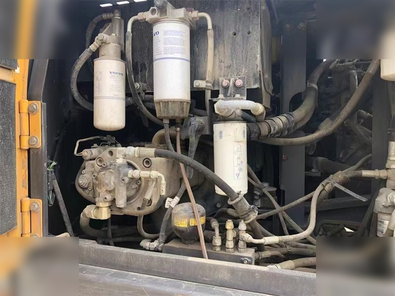 VOLVO EW145B - 휠 굴삭기 : 사진 5 VOLVO EW145B - 휠 굴삭기 : 사진 5