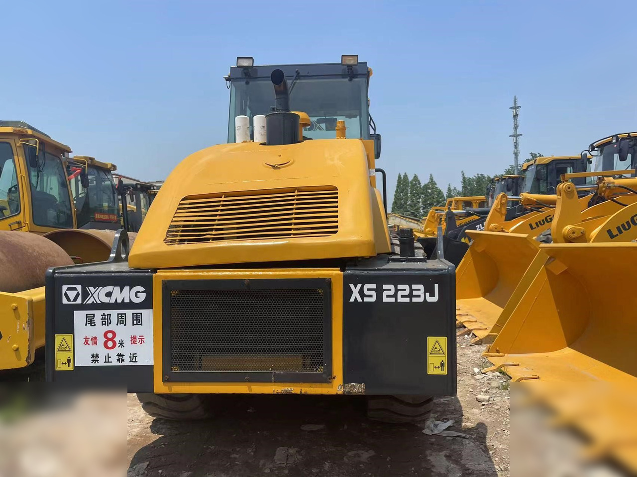 XCMG XS223J - 롤러 : 사진 4 XCMG XS223J - 롤러 : 사진 4