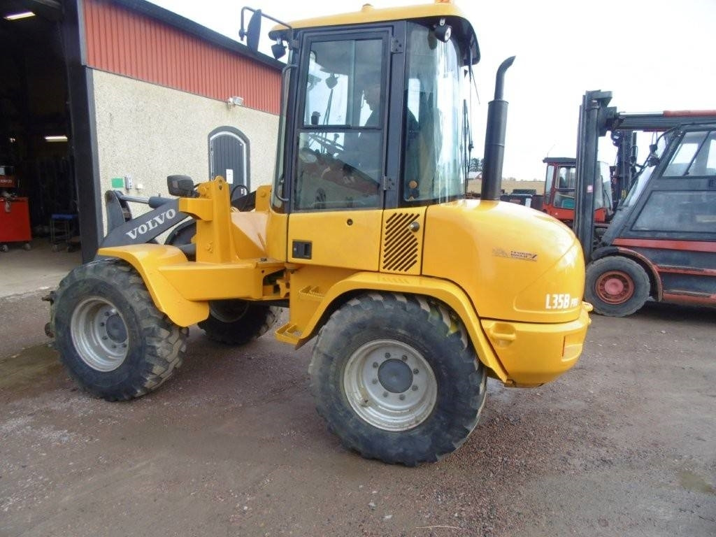 Volvo L 35 - 휠 로더 : 사진 4 Volvo L 35 - 휠 로더 : 사진 4