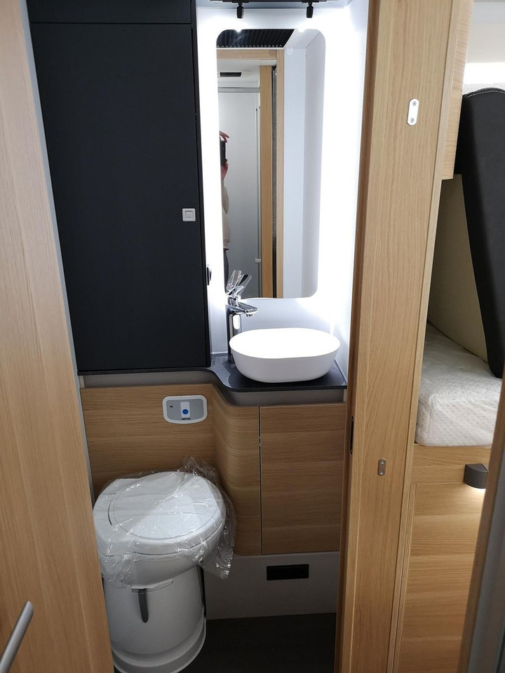 리스  Adria Coral ALL-IN 650 DL*SOLAR*MARKISE*NAVI*SOFORT* Adria Coral ALL-IN 650 DL*SOLAR*MARKISE*NAVI*SOFORT* : 사진 18