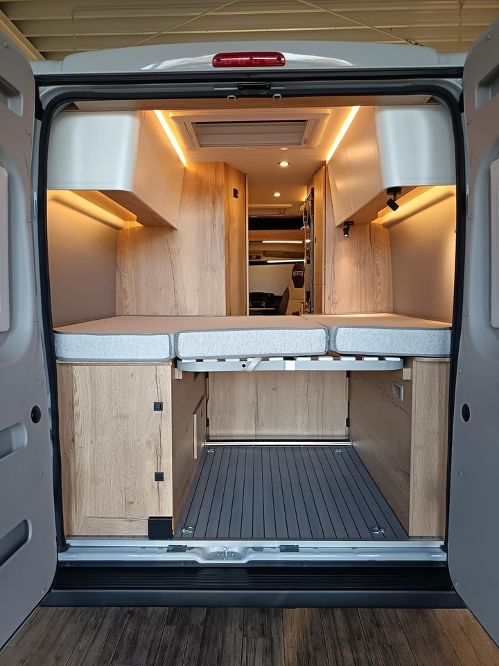 Clever Celebration 600 MJ24*AHK*MARKISE*ACC*R-KAM*RADIO - 캠핑 밴 : 사진 4 Clever Celebration 600 MJ24*AHK*MARKISE*ACC*R-KAM*RADIO - 캠핑 밴 : 사진 4