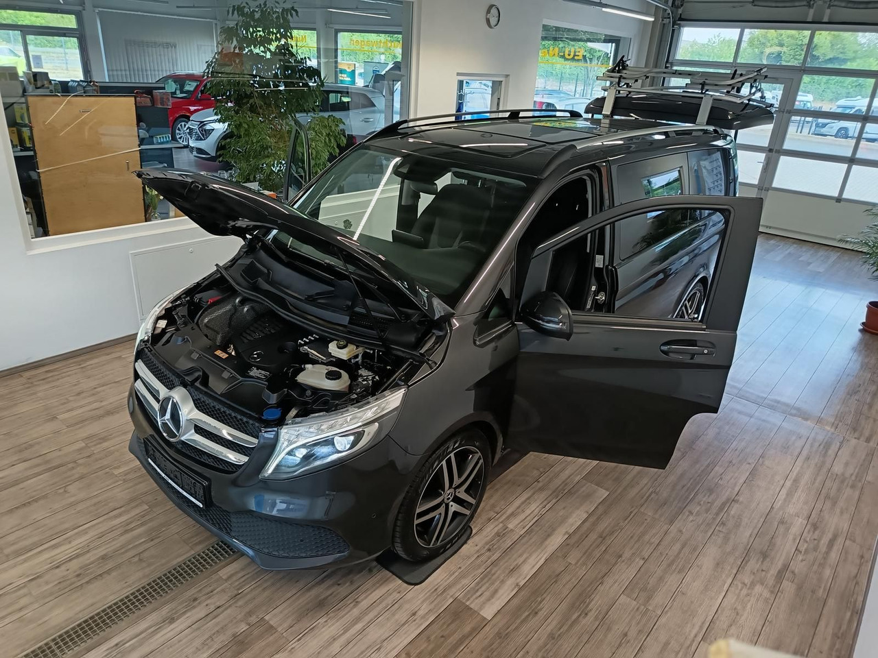 Mercedes-Benz V 300 2.0 CDI*LANG*LIEGE PAKET*AHK*FAHRRADTRÄGER - 승합차 : 사진 2 Mercedes-Benz V 300 2.0 CDI*LANG*LIEGE PAKET*AHK*FAHRRADTRÄGER - 승합차 : 사진 2