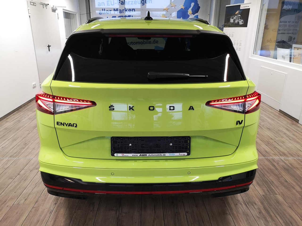 Skoda Enyaq iV RS 220 kW*PSD*AHK*virt.Pedal*360°Kamera - SUV : 사진 5 Skoda Enyaq iV RS 220 kW*PSD*AHK*virt.Pedal*360°Kamera - SUV : 사진 5