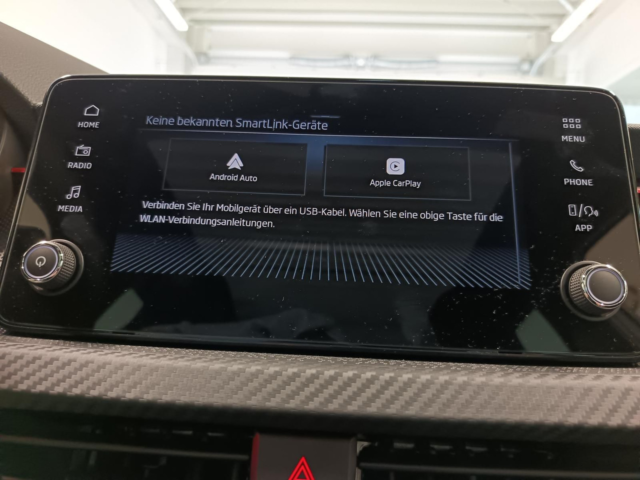 SUV Skoda Kamiq Monte Carlo 1,5 TSI DSG*AHK*PANO*LED*ACC* : 사진 13 SUV Skoda Kamiq Monte Carlo 1,5 TSI DSG*AHK*PANO*LED*ACC* : 사진 13