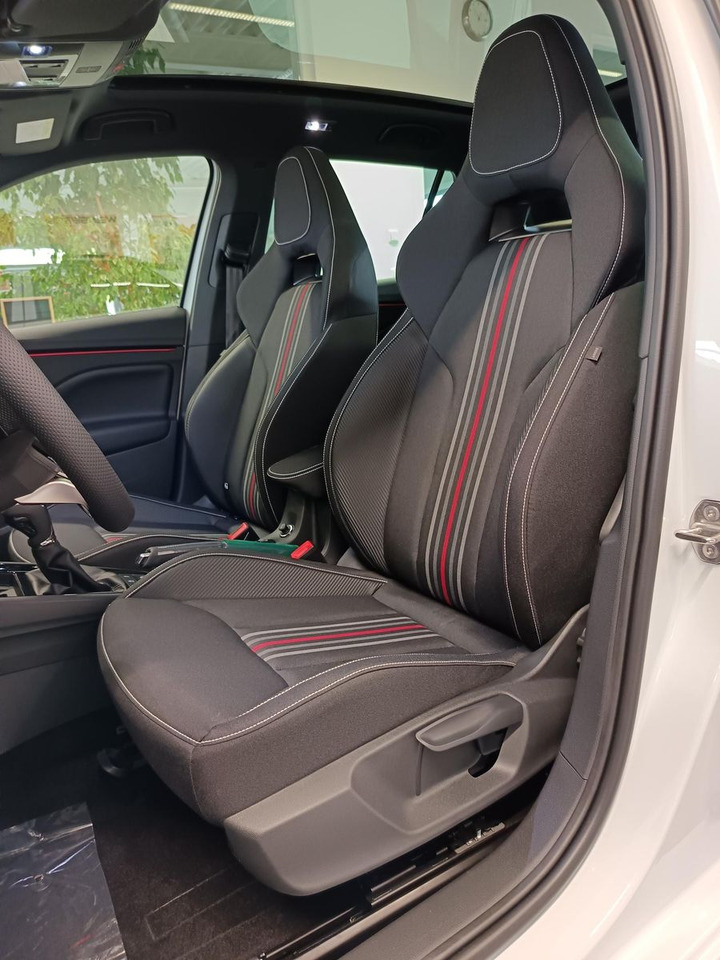 SUV Skoda Kamiq Monte Carlo 1,5 TSI DSG*AHK*PANO*LED*ACC* : 사진 18 SUV Skoda Kamiq Monte Carlo 1,5 TSI DSG*AHK*PANO*LED*ACC* : 사진 18