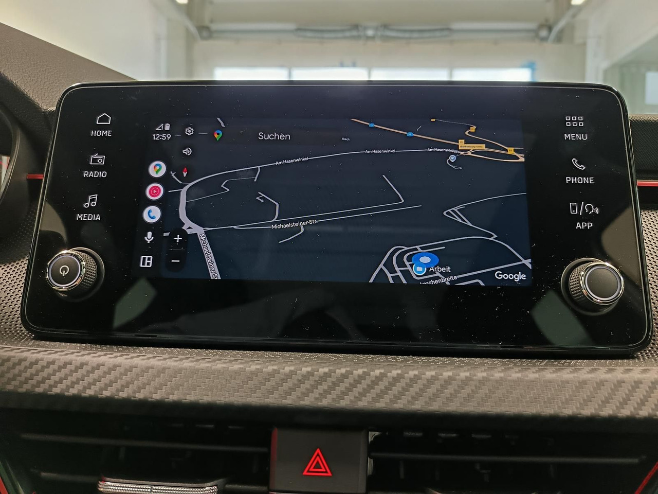 SUV Skoda Kamiq Monte Carlo 1,5 TSI DSG*AHK*PANO*LED*ACC* : 사진 14 SUV Skoda Kamiq Monte Carlo 1,5 TSI DSG*AHK*PANO*LED*ACC* : 사진 14