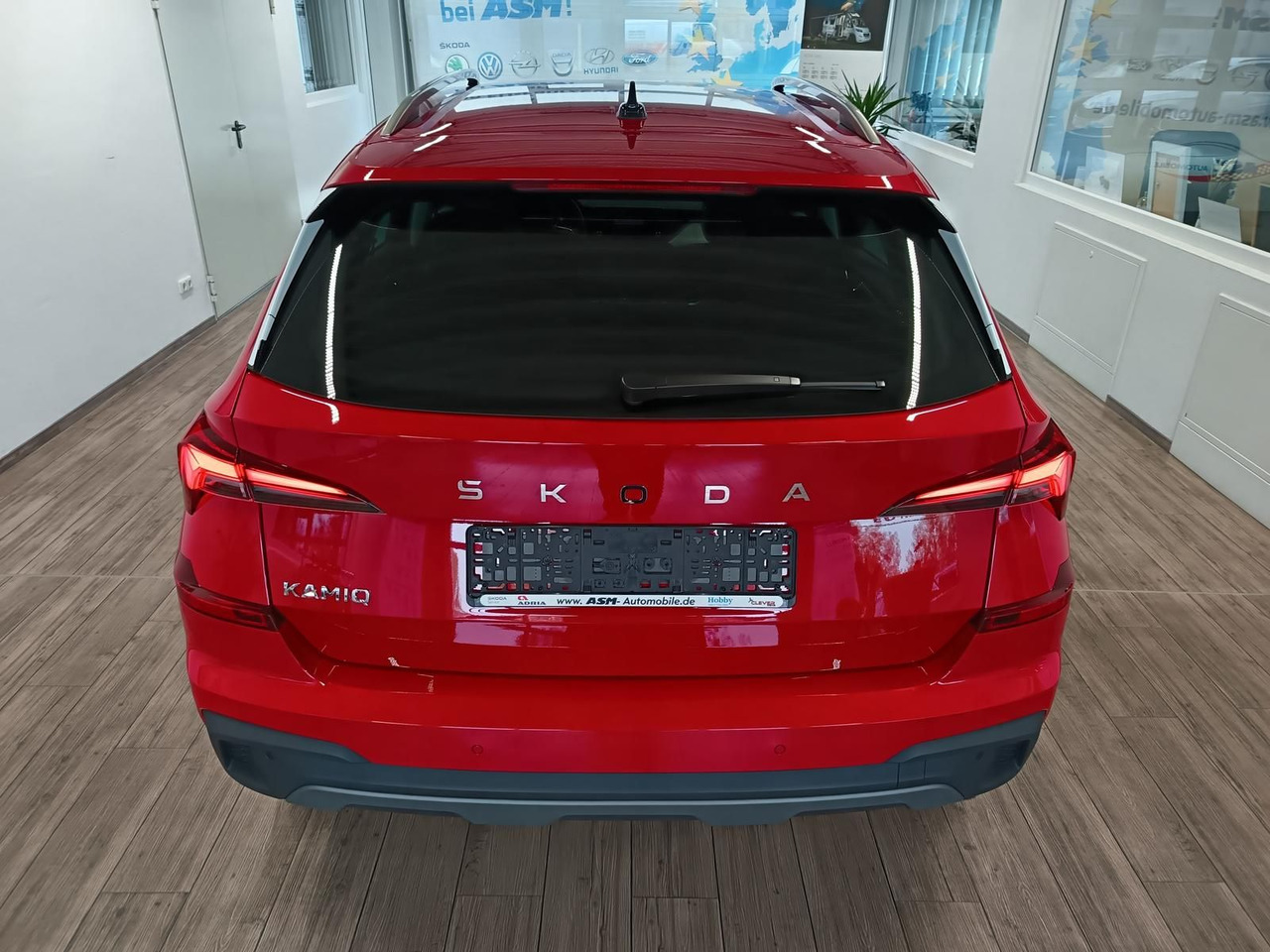 Skoda Kamiq Selection 1,5 TSI DSG*AHK*LED*5J.GARANTIE* - SUV : 사진 5 Skoda Kamiq Selection 1,5 TSI DSG*AHK*LED*5J.GARANTIE* - SUV : 사진 5