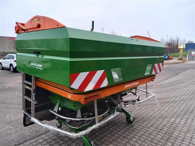 Amazone ZA-TS 4200 Hydro med Argus og WindControl - 퇴비 스프레더 : 사진 3 Amazone ZA-TS 4200 Hydro med Argus og WindControl - 퇴비 스프레더 : 사진 3