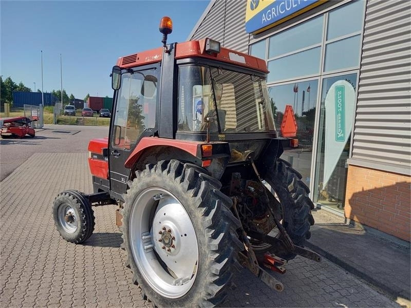 Case IH 695 XL - 장궤형 트랙터 : 사진 4 Case IH 695 XL - 장궤형 트랙터 : 사진 4