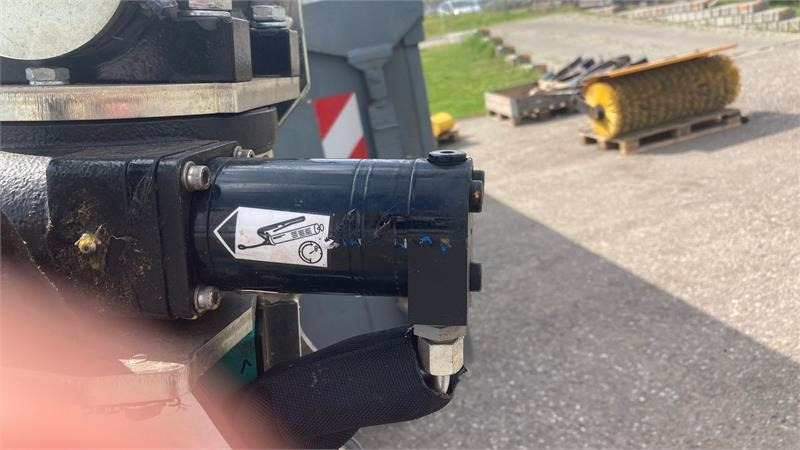 Greentec Scorpion 430-4 PLUS Hybrid bagmonteret højre  - 플레일 모어/ 멀처 : 사진 4 Greentec Scorpion 430-4 PLUS Hybrid bagmonteret højre  - 플레일 모어/ 멀처 : 사진 4