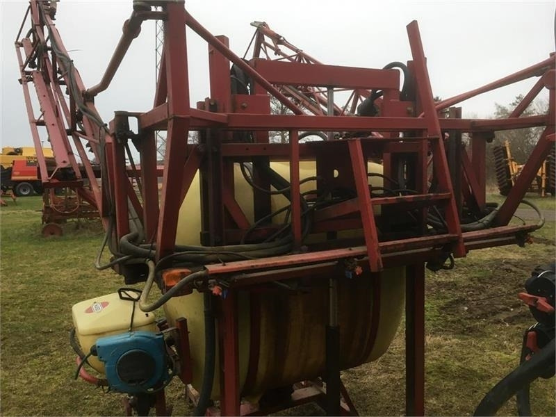 Hardi LHY 1000 / 16/361 Incl. fronttank - 견인 스프레이 : 사진 3 Hardi LHY 1000 / 16/361 Incl. fronttank - 견인 스프레이 : 사진 3