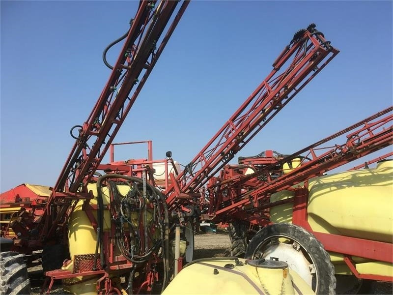 Hardi Mega 1200L 21m LPZ - 견인 스프레이 : 사진 1 Hardi Mega 1200L 21m LPZ - 견인 스프레이 : 사진 1