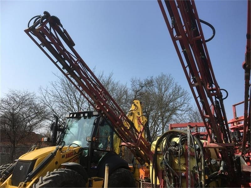 Hardi Mega 1200L 21m LPZ - 견인 스프레이 : 사진 3 Hardi Mega 1200L 21m LPZ - 견인 스프레이 : 사진 3