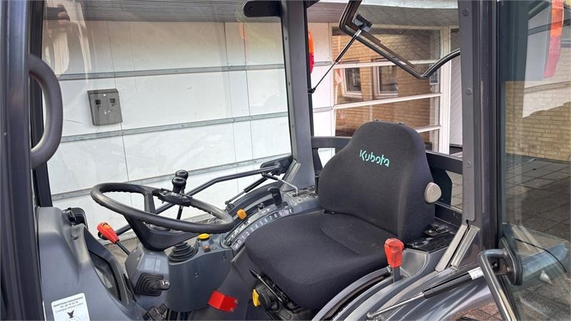 Kubota STW37 Kompakttraktor - 지자체 트랙터 : 사진 3 Kubota STW37 Kompakttraktor - 지자체 트랙터 : 사진 3