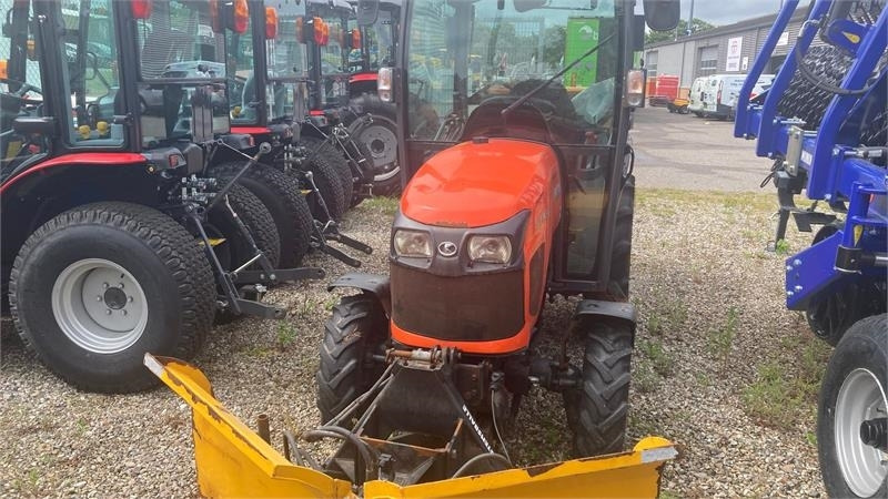 Kubota STW37 Kun 1144 timer STW37 - 지자체 트랙터 : 사진 3 Kubota STW37 Kun 1144 timer STW37 - 지자체 트랙터 : 사진 3