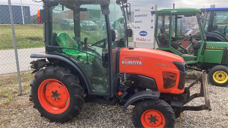 Kubota STW37 Kun 1145 timer - 지자체 트랙터 : 사진 1 Kubota STW37 Kun 1145 timer - 지자체 트랙터 : 사진 1