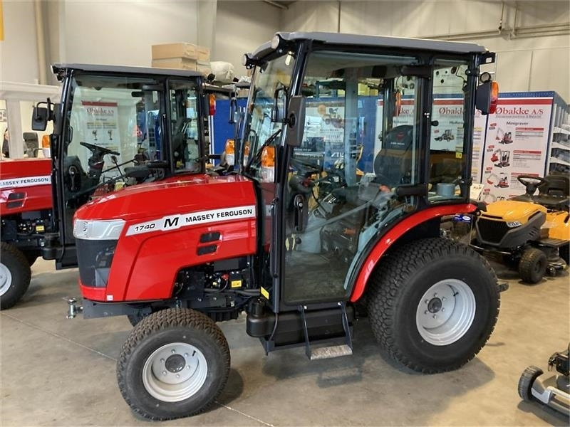 Massey Ferguson 1740 HC - 지자체 트랙터 : 사진 1 Massey Ferguson 1740 HC - 지자체 트랙터 : 사진 1