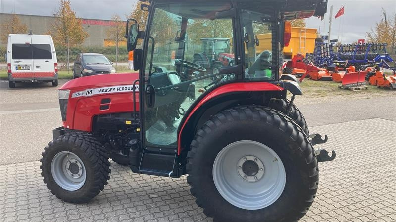 Massey Ferguson 1765 M HC - 지자체 트랙터 : 사진 4 Massey Ferguson 1765 M HC - 지자체 트랙터 : 사진 4