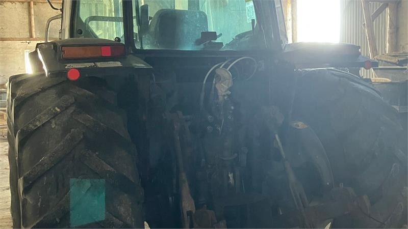 Massey Ferguson 3095 Dynashift - 장궤형 트랙터 : 사진 3 Massey Ferguson 3095 Dynashift - 장궤형 트랙터 : 사진 3