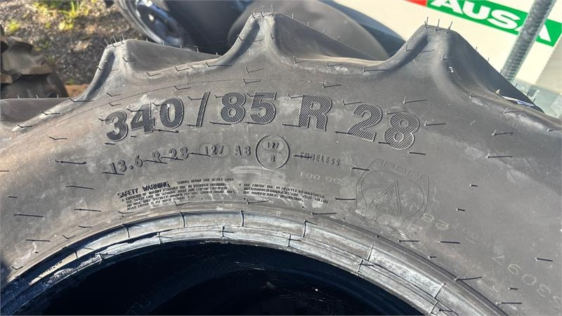 Mitas 420/85R38 & 340/85R28  - 타이어 지자체/ 특수 차량 용 : 사진 1 Mitas 420/85R38 & 340/85R28  - 타이어 지자체/ 특수 차량 용 : 사진 1
