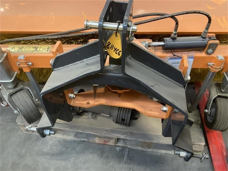 Nesbo FM 1500 P 1000H PTO - 3 pkt. 1 - 빗자루 : 사진 4 Nesbo FM 1500 P 1000H PTO - 3 pkt. 1 - 빗자루 : 사진 4