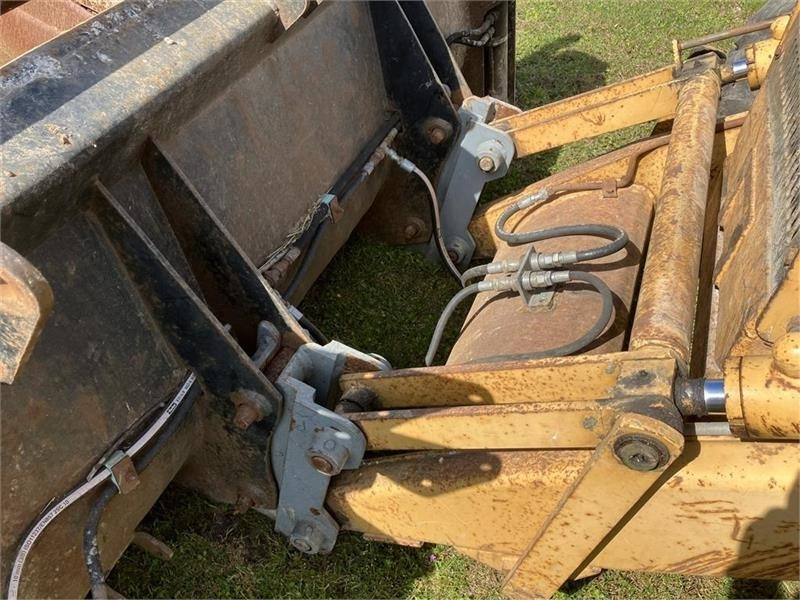 New Holland 675D - 백호 로더 : 사진 5 New Holland 675D - 백호 로더 : 사진 5