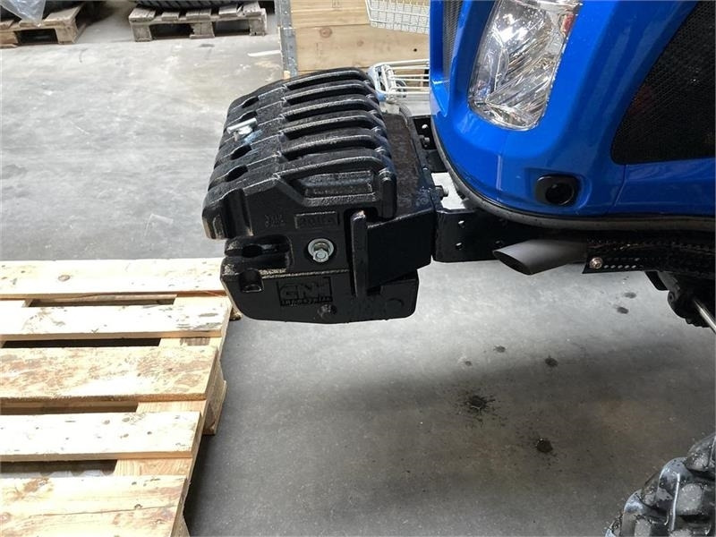 New Holland Boomer til 35-40-50-55 - 카운터 웨이트 : 사진 2 New Holland Boomer til 35-40-50-55 - 카운터 웨이트 : 사진 2