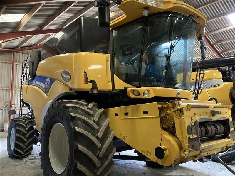 New Holland CR9090 35 fod VF bord og 4wd mm. - 목초수확기 : 사진 2 New Holland CR9090 35 fod VF bord og 4wd mm. - 목초수확기 : 사진 2
