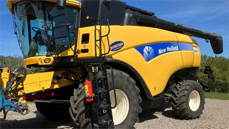New Holland CX 8080 SLH med 30 fods Varifeed - 목초수확기 : 사진 1 New Holland CX 8080 SLH med 30 fods Varifeed - 목초수확기 : 사진 1