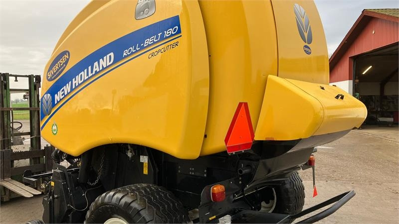 New Holland RB 180 CropCutter - 원형 베일러 : 사진 3 New Holland RB 180 CropCutter - 원형 베일러 : 사진 3