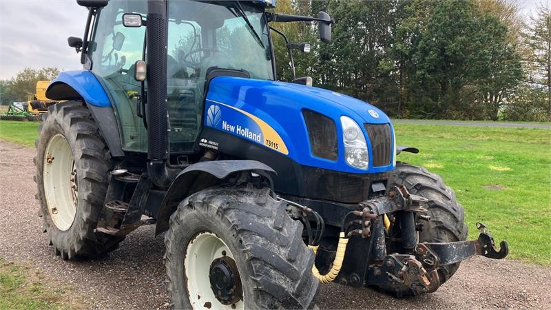 New Holland TS 115 A - 장궤형 트랙터 : 사진 2 New Holland TS 115 A - 장궤형 트랙터 : 사진 2