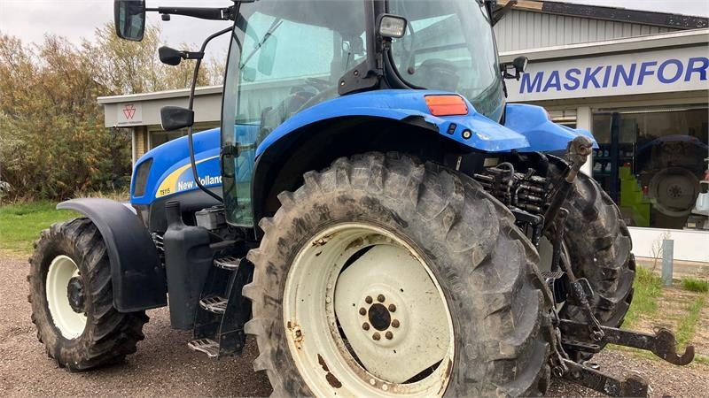 New Holland TS 115 A - 장궤형 트랙터 : 사진 3 New Holland TS 115 A - 장궤형 트랙터 : 사진 3