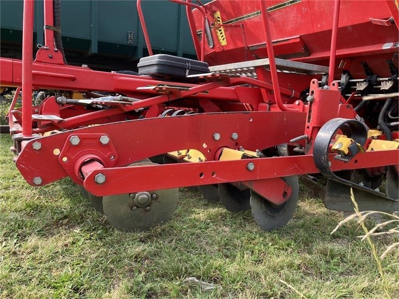Vaderstad Rapid 300 C Super XL - 파종기 : 사진 5 Vaderstad Rapid 300 C Super XL - 파종기 : 사진 5