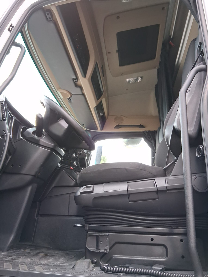 MERCEDES-BENZ 1845 LS - 트랙터 유닛 : 사진 3 MERCEDES-BENZ 1845 LS - 트랙터 유닛 : 사진 3