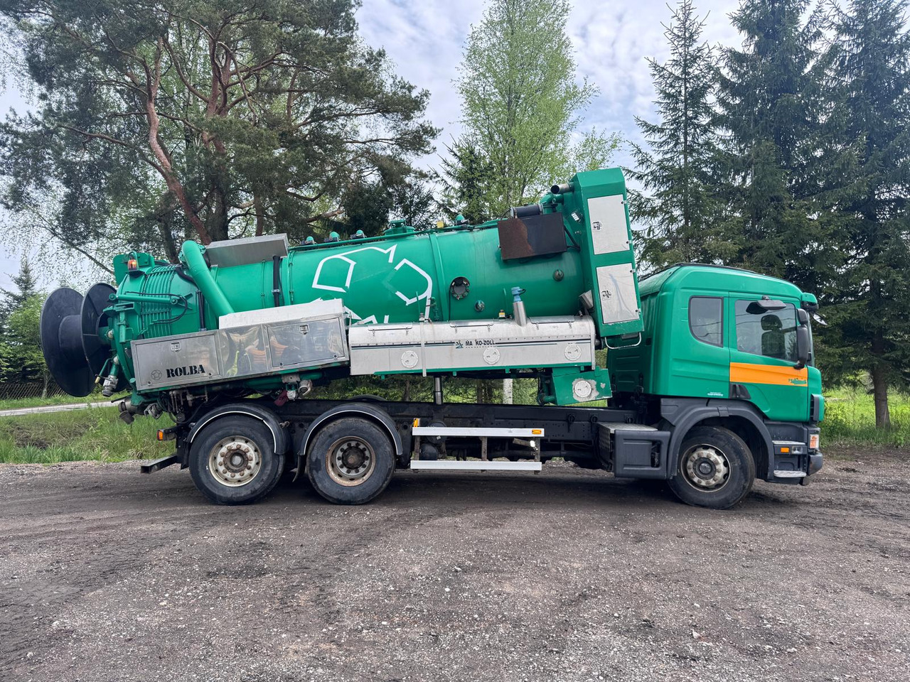 SCANIA P114 - 진공 흡입 트럭 : 사진 5 SCANIA P114 - 진공 흡입 트럭 : 사진 5