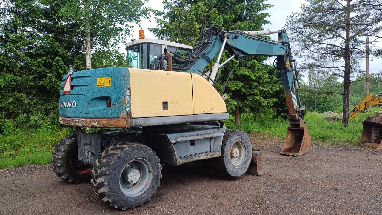 Volvo EW140 - 휠 굴삭기 : 사진 4 Volvo EW140 - 휠 굴삭기 : 사진 4