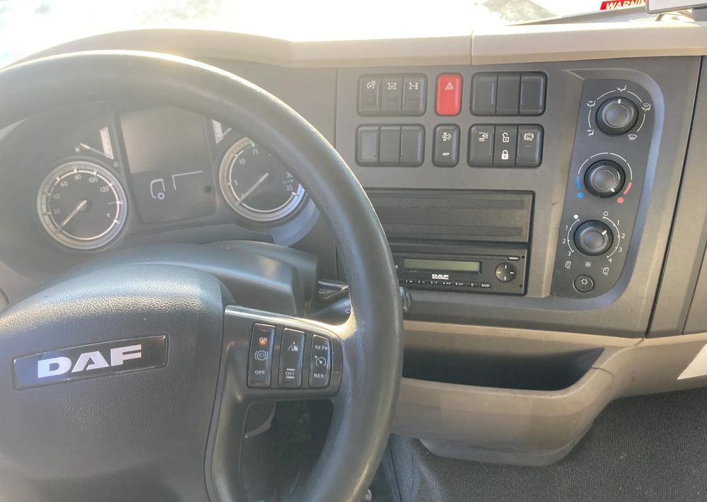 냉동탑차 DAF Daf LF 18.280 chłodnia izoterma 22 palety : 사진 8 냉동탑차 DAF Daf LF 18.280 chłodnia izoterma 22 palety : 사진 8