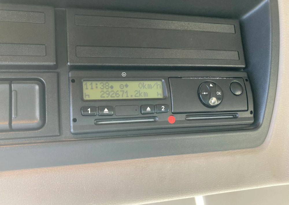 냉동탑차 DAF Daf LF 18.280 chłodnia izoterma 22 palety : 사진 9 냉동탑차 DAF Daf LF 18.280 chłodnia izoterma 22 palety : 사진 9