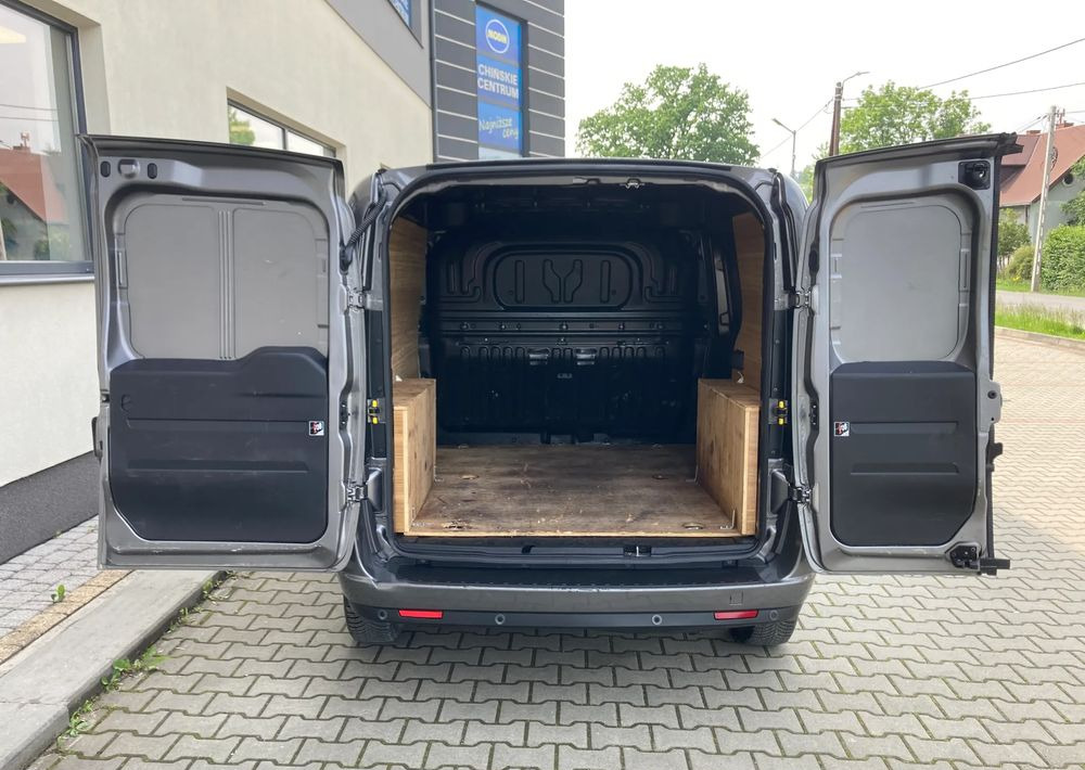 Fiat FIAT DOBLO 3 OSOBOWY krótki parnter berlingo - 패널 밴 : 사진 5 Fiat FIAT DOBLO 3 OSOBOWY krótki parnter berlingo - 패널 밴 : 사진 5