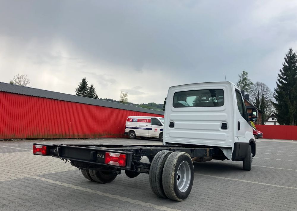 Iveco DAILY 35C13 ramo do zabudowy kiper wywrotka - 캡 새시 트럭 : 사진 3 Iveco DAILY 35C13 ramo do zabudowy kiper wywrotka - 캡 새시 트럭 : 사진 3