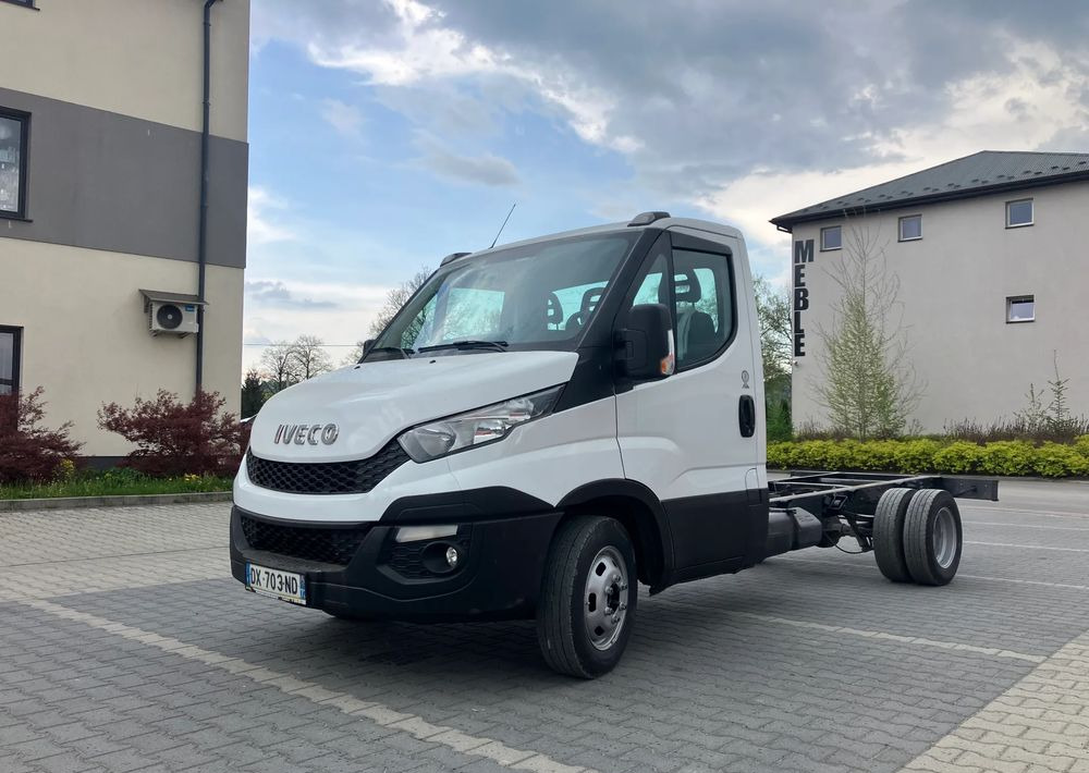Iveco DAILY 35C13 ramo do zabudowy kiper wywrotka - 캡 새시 트럭 : 사진 1 Iveco DAILY 35C13 ramo do zabudowy kiper wywrotka - 캡 새시 트럭 : 사진 1