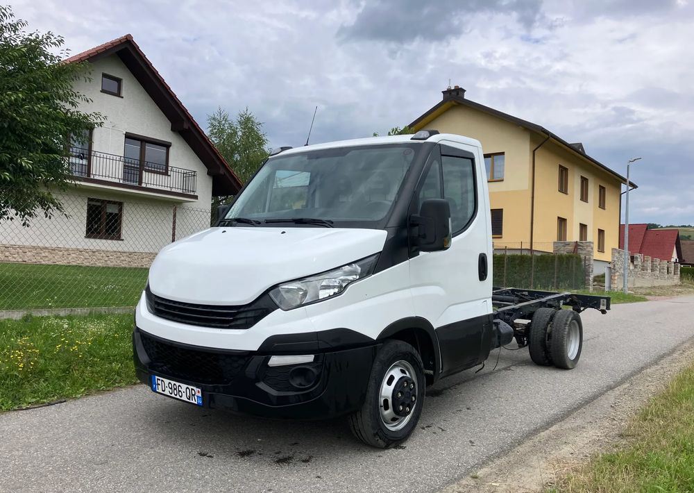 Iveco DAILY 35C14 ramo do zabudowy kiper wywrotka - 캡 새시 트럭 : 사진 1 Iveco DAILY 35C14 ramo do zabudowy kiper wywrotka - 캡 새시 트럭 : 사진 1