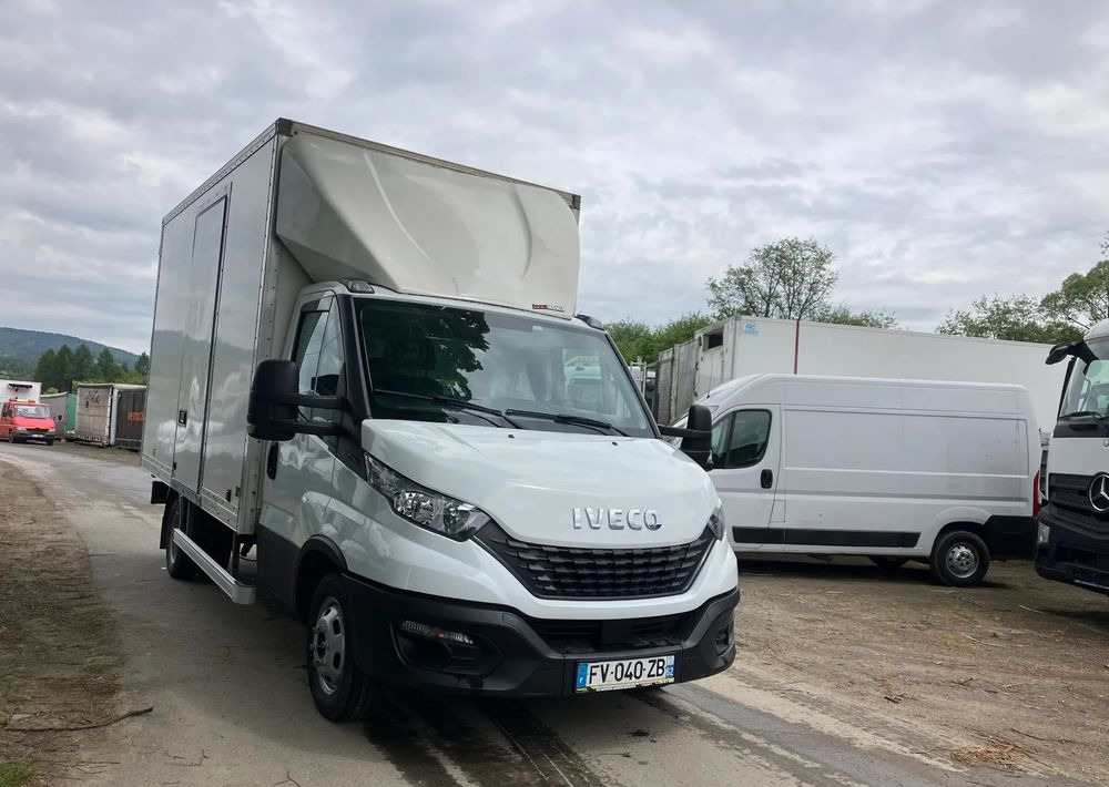Iveco DAILY 35C16 kontener kurierka 3.0 silnik - 박스 밴 : 사진 2 Iveco DAILY 35C16 kontener kurierka 3.0 silnik - 박스 밴 : 사진 2