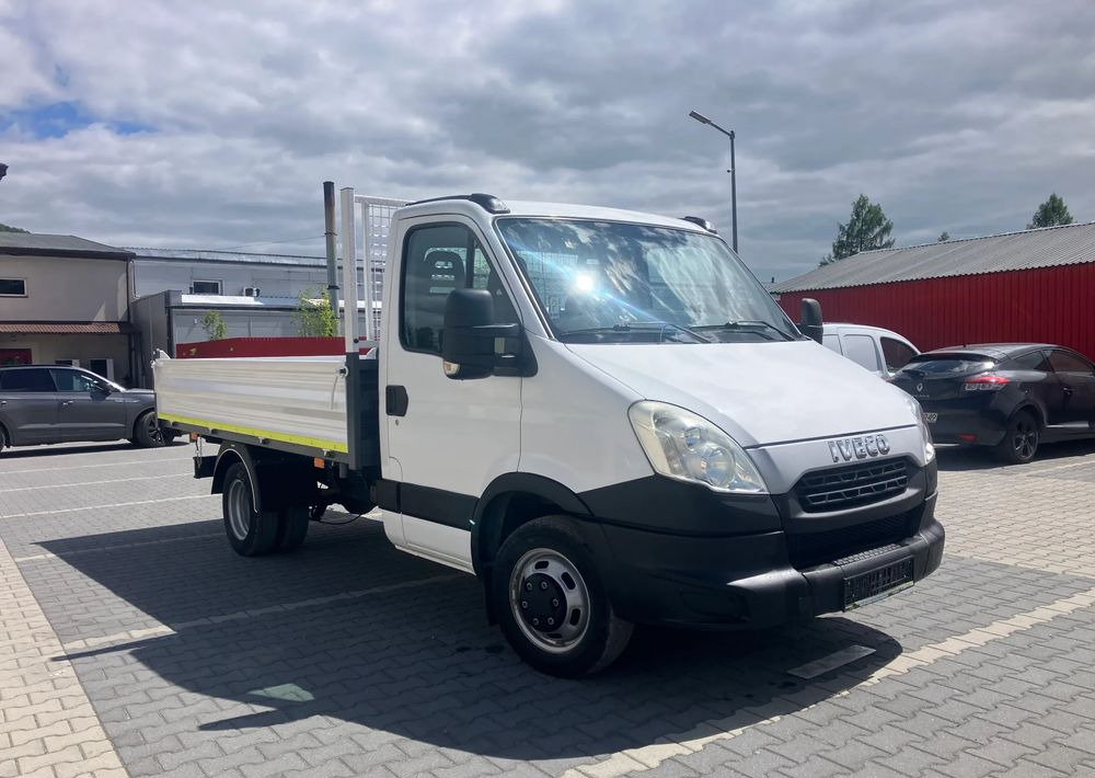 Iveco Iveco daily 35C13 wywrotka solidny kiper - 덤프 밴 : 사진 4 Iveco Iveco daily 35C13 wywrotka solidny kiper - 덤프 밴 : 사진 4
