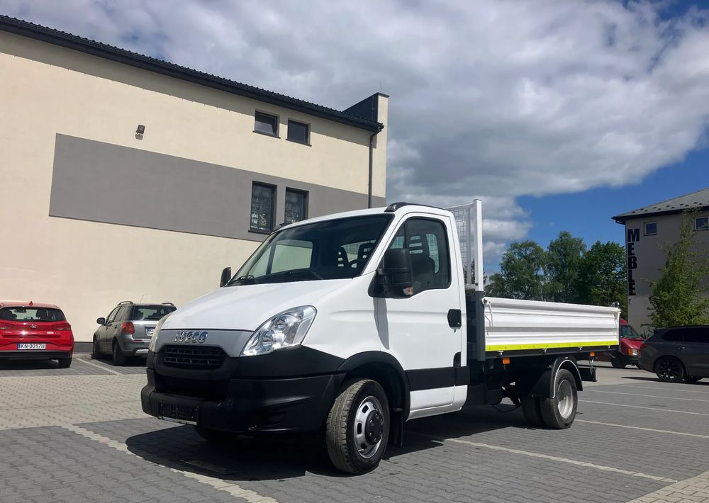 Iveco Iveco daily 35C13 wywrotka solidny kiper - 덤프 밴 : 사진 3 Iveco Iveco daily 35C13 wywrotka solidny kiper - 덤프 밴 : 사진 3
